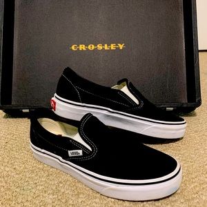 Black Slip-on Vans